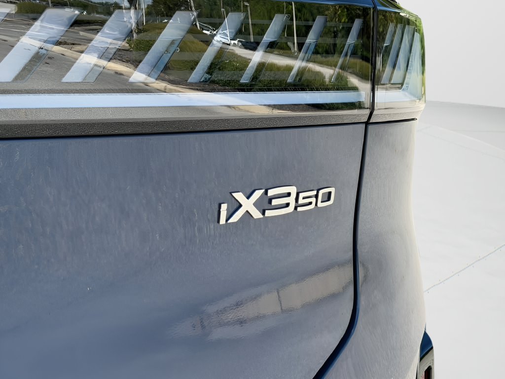 New 2027 Ocean Wave Blue Metallic BMW  image 28