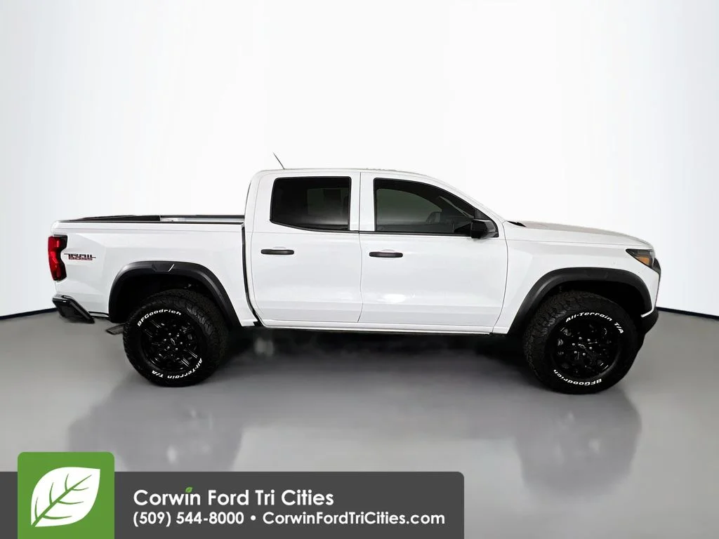 Used 2024 Summit White Chevrolet Trail Boss image 18