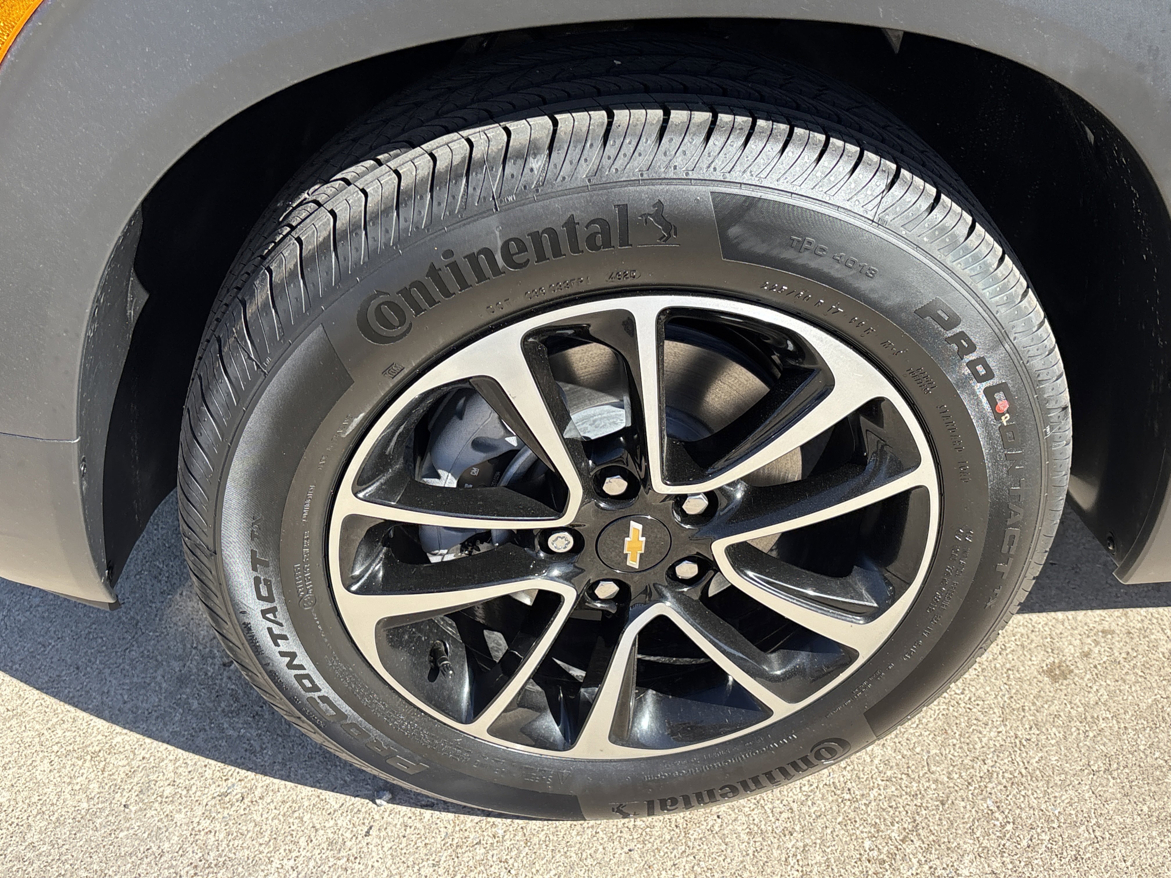 New 2026 Mosaic Black Metallic Chevrolet LT image 13