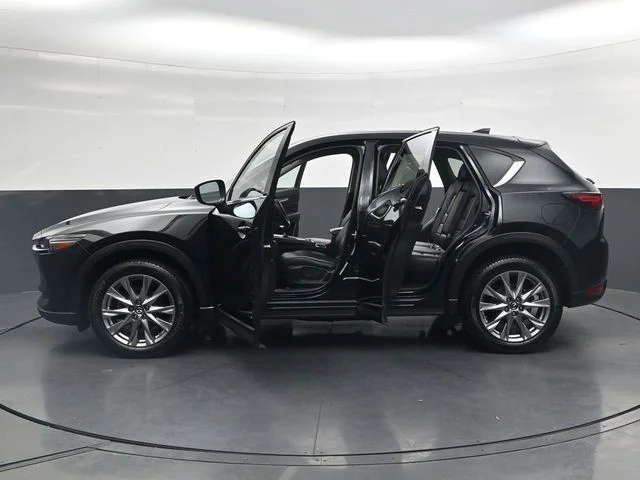 Used 2020 Black Mazda Grand Touring image 38