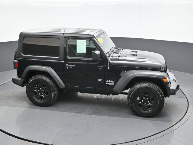 Used 2021 Black Jeep Sport image 16