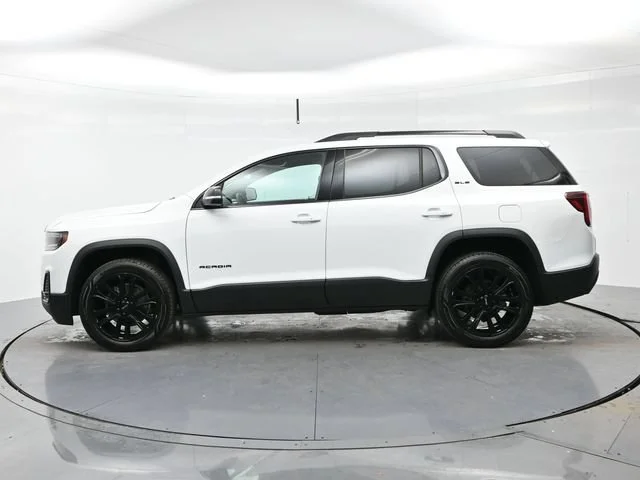 Used 2023 Summit White GMC SLE image 4