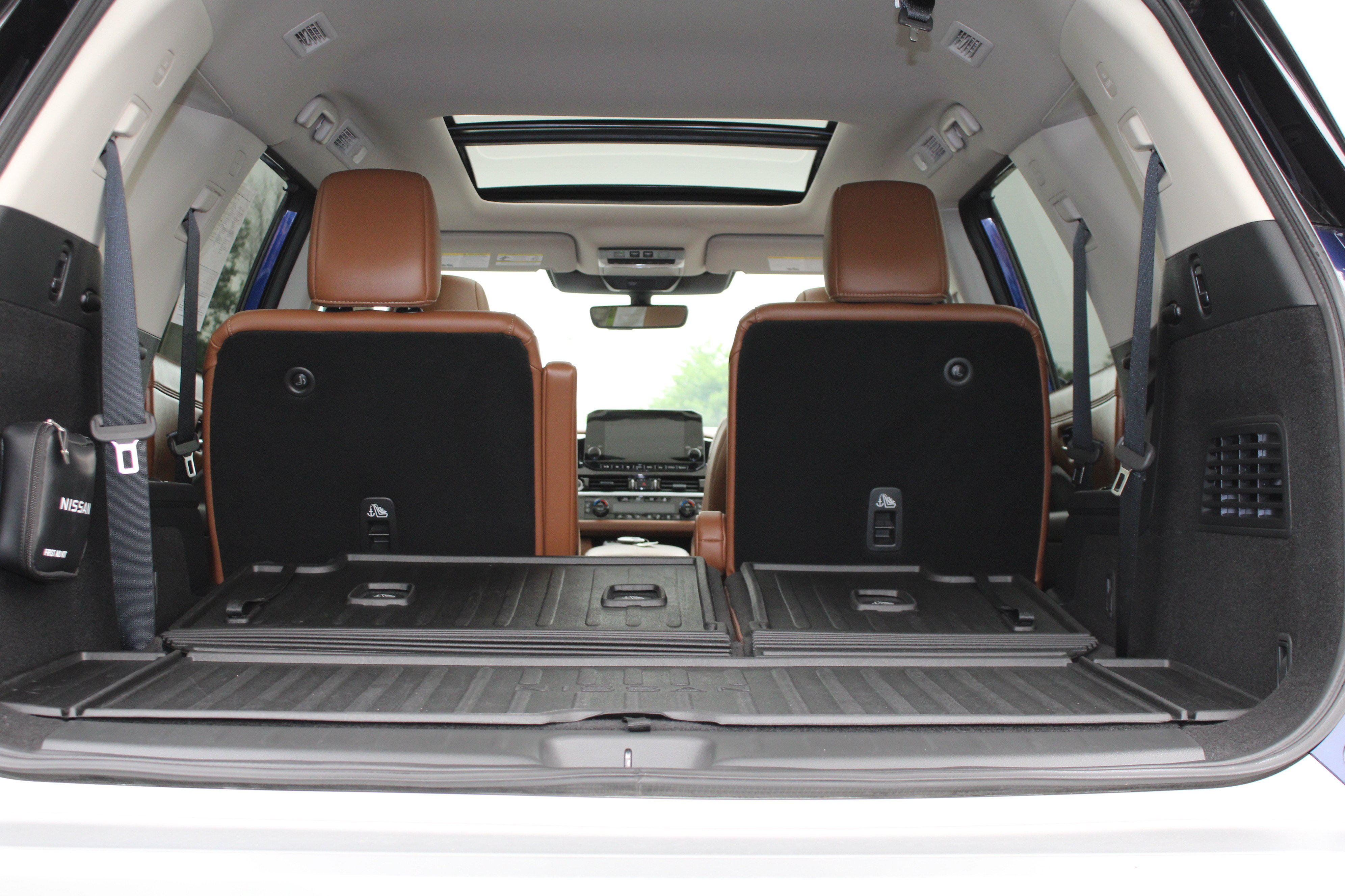 Used 2024 Deep Ocean Blue Pearl Nissan Platinum image 19