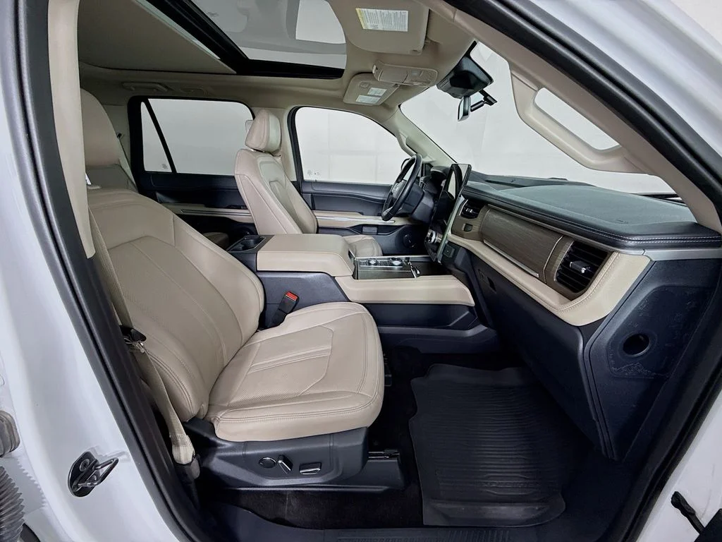 Used 2023 White Metallic Ford Limited image 31