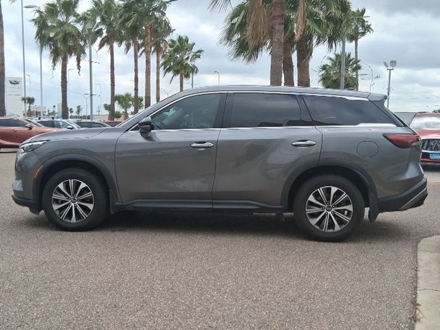 Certified Used 2023 Gray INFINITI PURE image 3