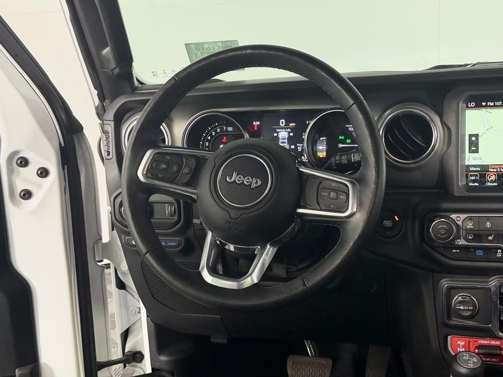 Used 2023 White Jeep Rubicon 4xe image 18