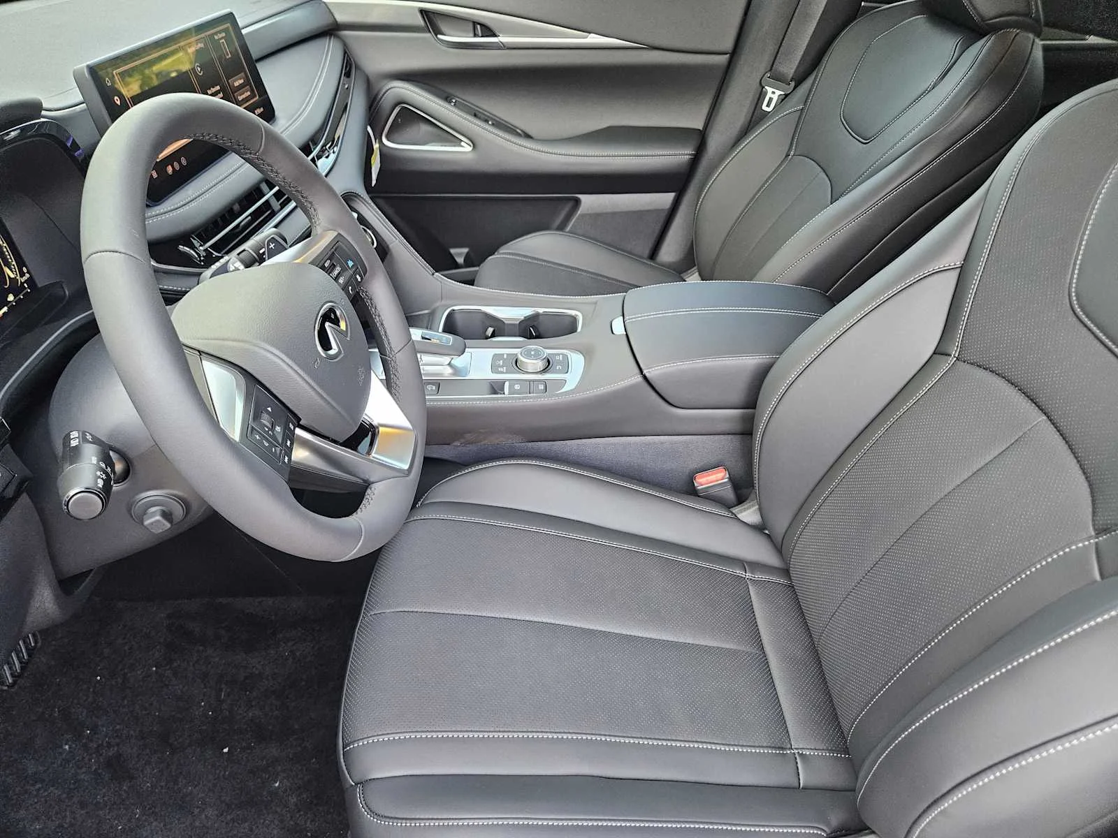2027 INFINITI QX60 LUXE - Photo 8