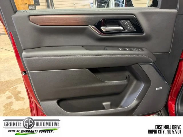 2026 GMC Yukon XL Denali - Photo 10