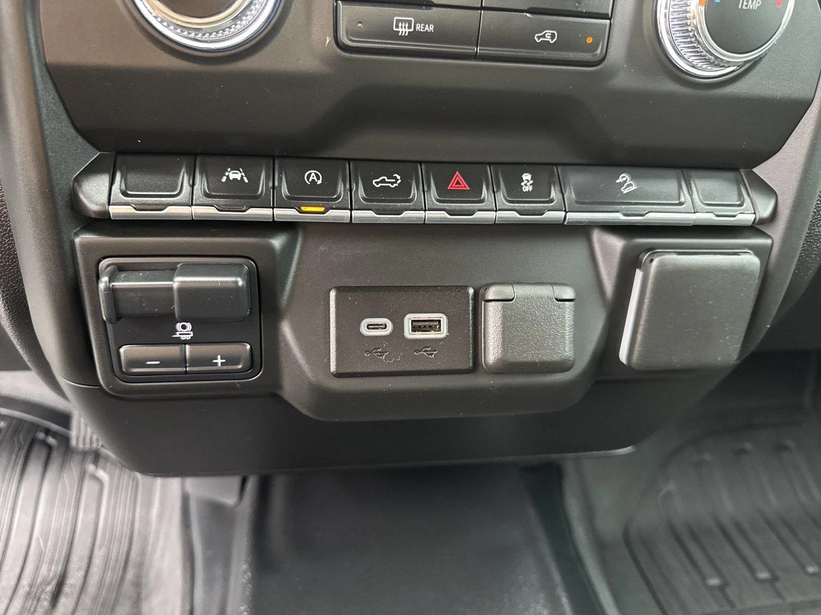 Used 2025 Summit White GMC Pro image 27