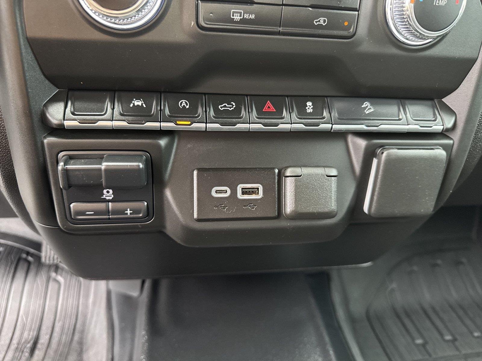 Used 2025 Summit White GMC Pro image 27