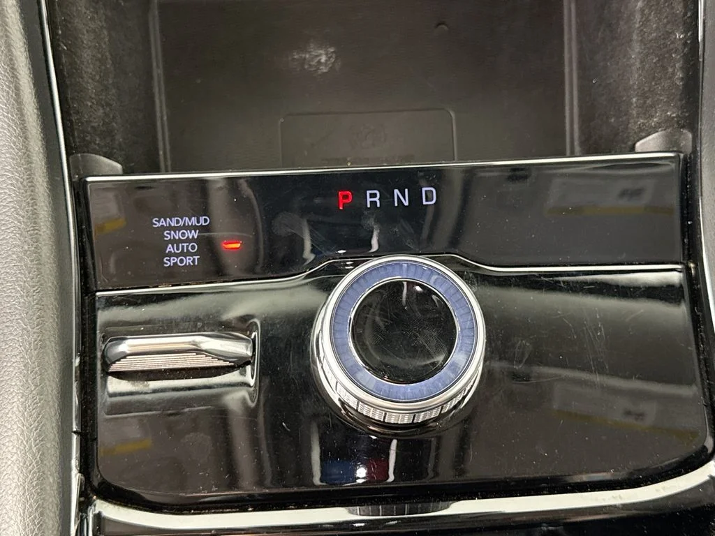 Used 2022 White Jeep Limited image 17