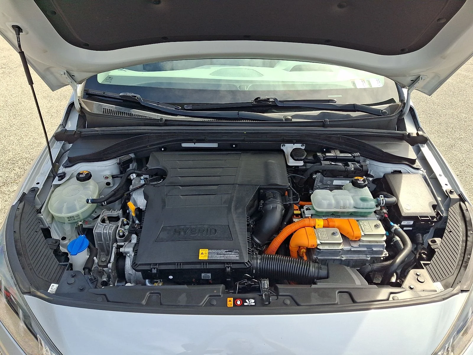 Used 2020 Silver Hyundai Limited image 28