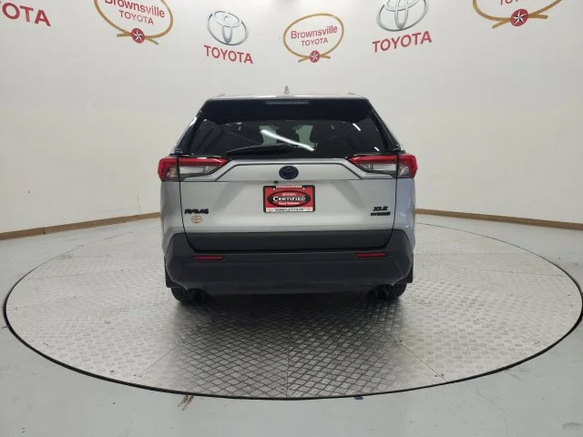 Used 2024 Silver Toyota XLE image 7