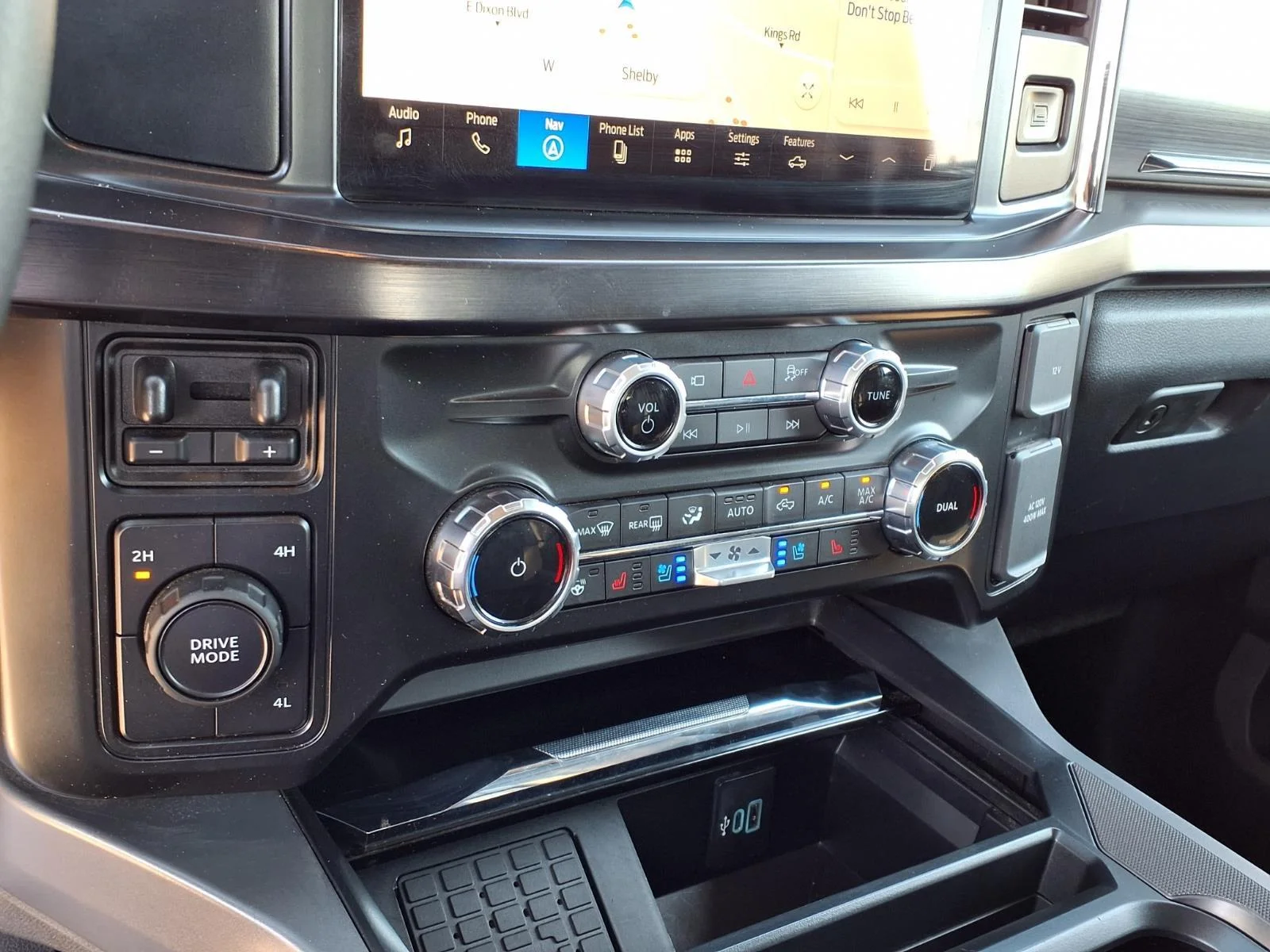 Used 2026 WHITE Ford LARIAT image 26