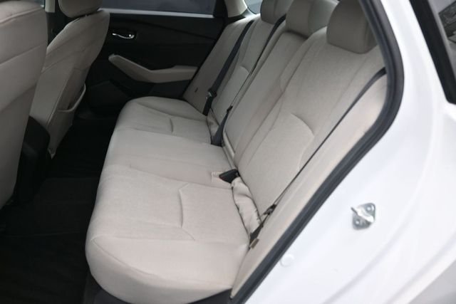 Used 2024 White Honda EX image 25