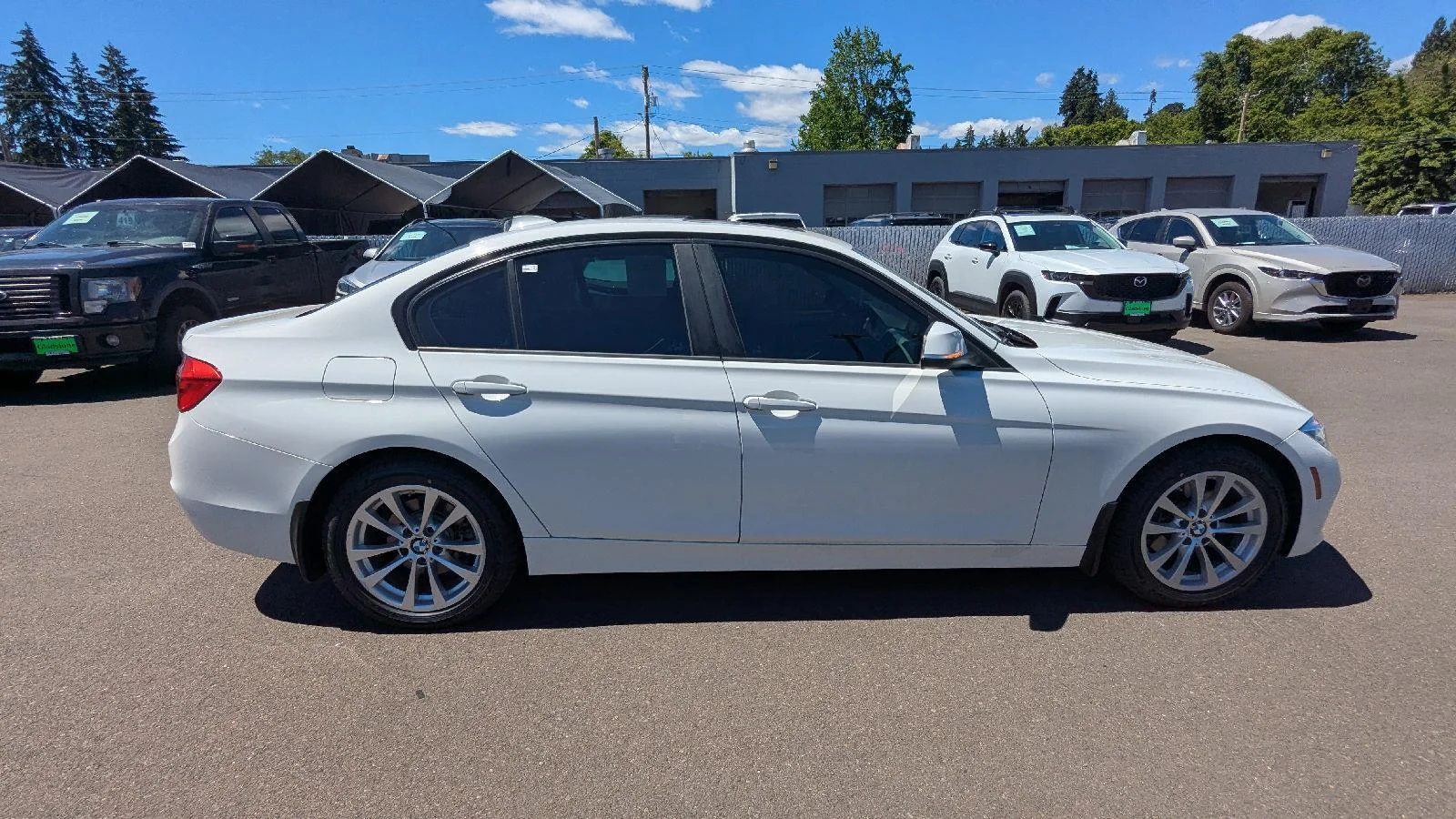 2018 BMW 3 Series 320i - Photo 6