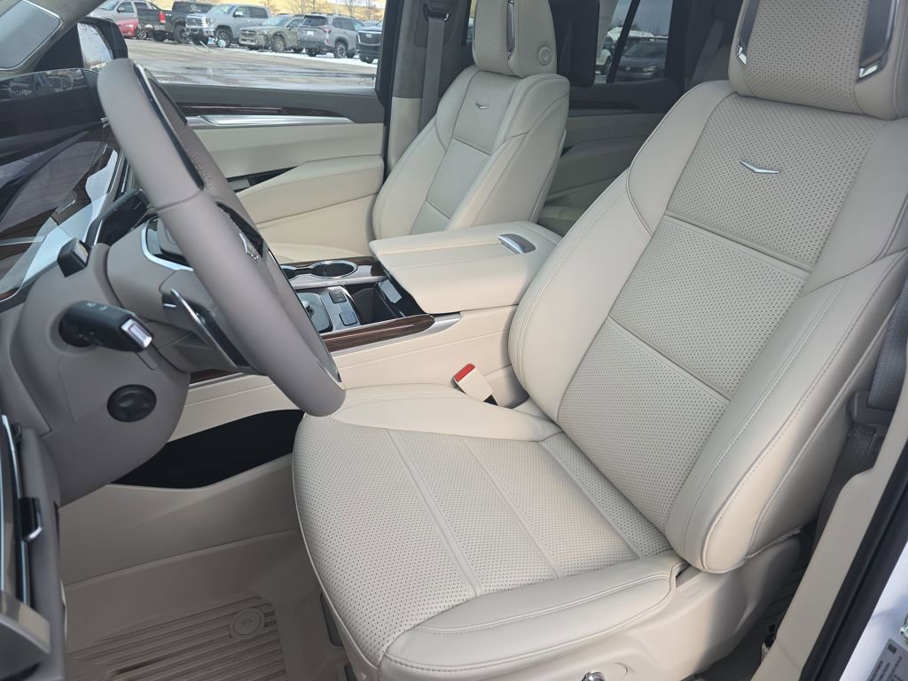 2026 Cadillac Escalade Platinum Luxury - Photo 10