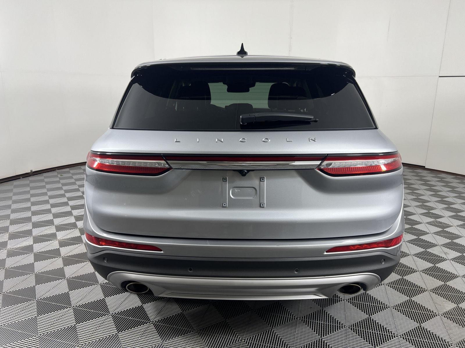 Used 2023 Silver Radiance Lincoln Standard image 9