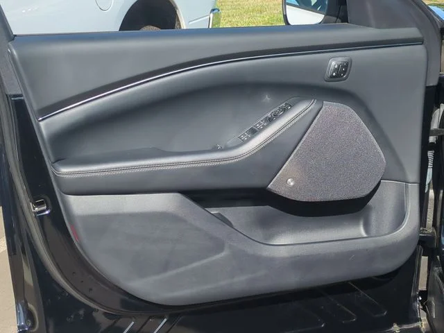Used 2024 Black Ford Premium image 19
