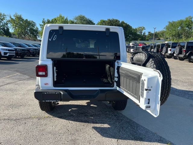 New 2026 Bright White Clear-Coat Exterior Paint Jeep Sport S image 8