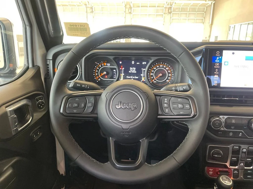 Used 2026 White Jeep Mojave image 18