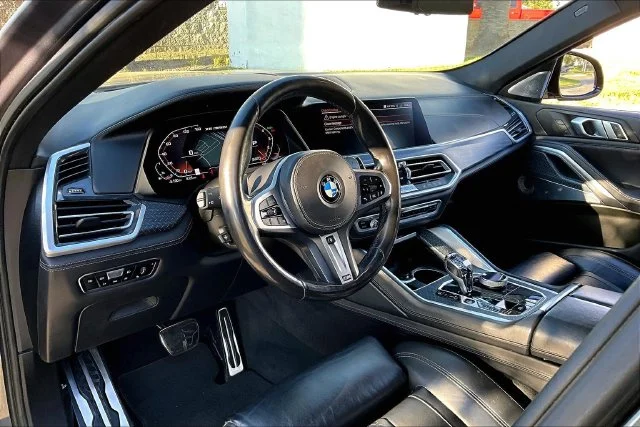 Used 2020 Gray Metallic BMW M50i image 14