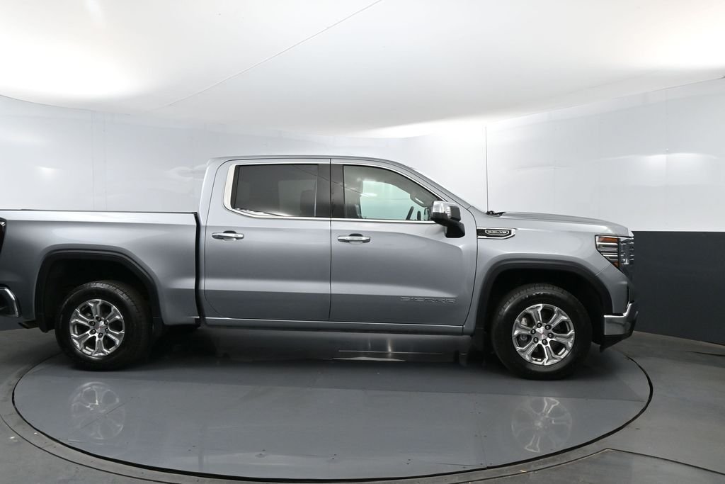 Used 2025 Silver GMC SLT image 4