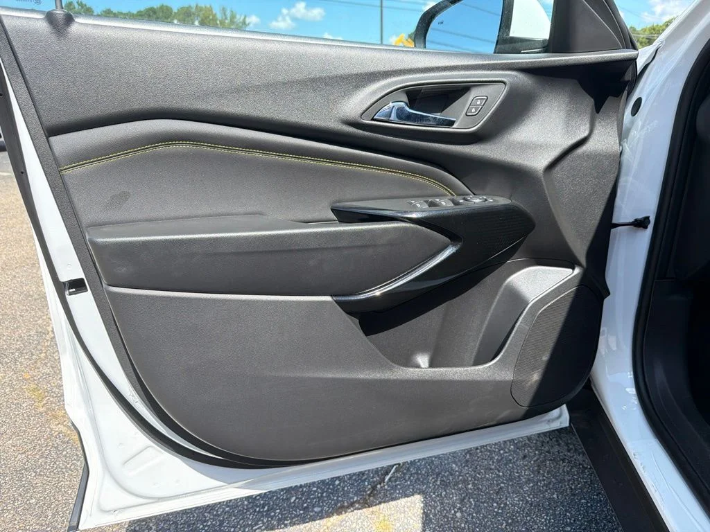 New 2026 Summit White Chevrolet LT image 9