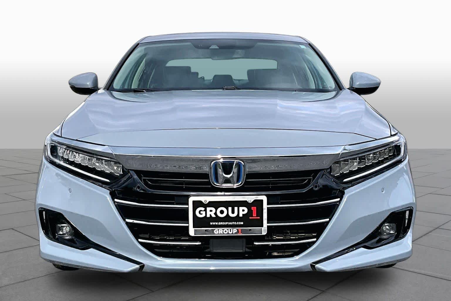 Used 2022 Sonic Gray Pearl Honda Touring image 4