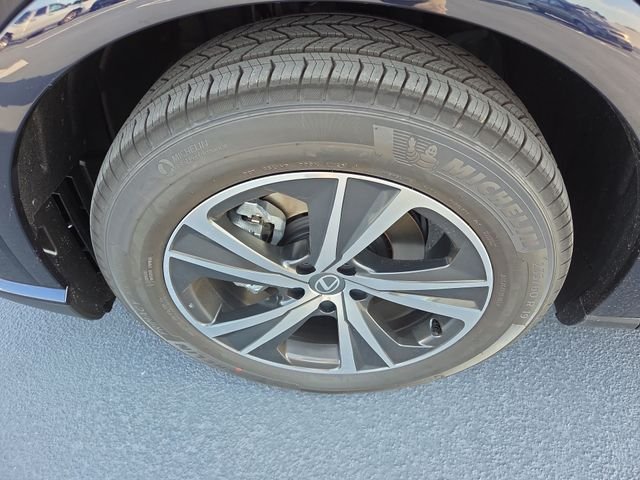 Used 2026  Lexus 350 image 10