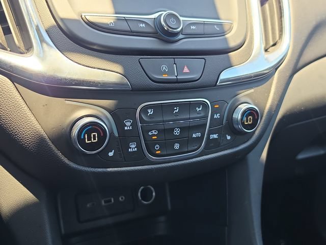 Used 2024 Summit White Chevrolet LT image 26