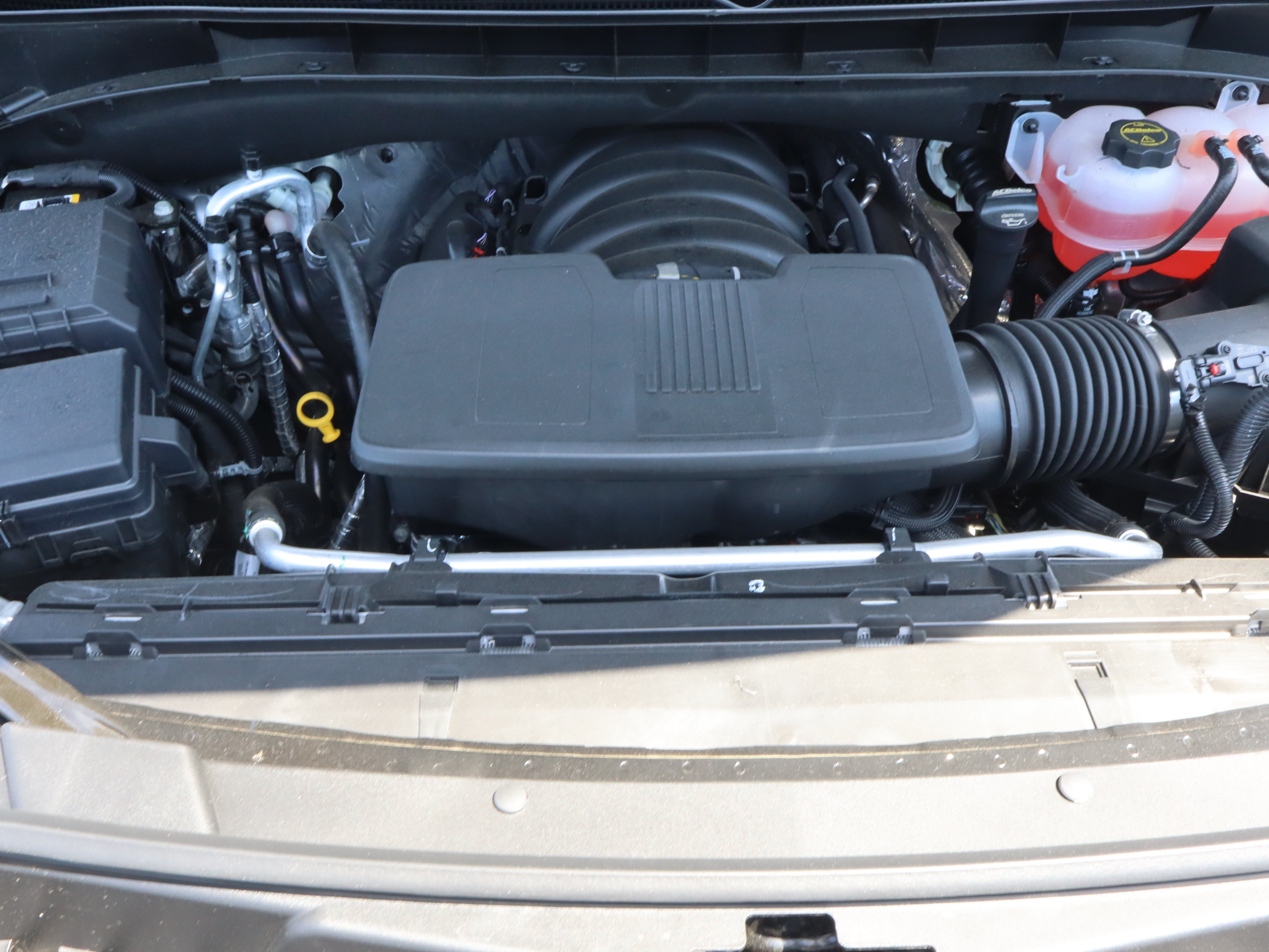 2026 GMC Yukon Denali - Photo 16