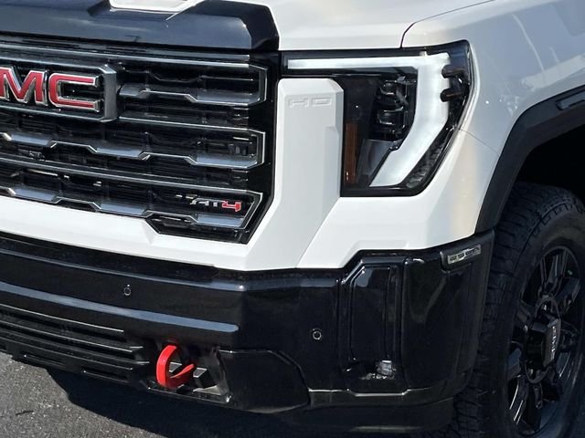 Used 2025 White GMC AT4 image 11