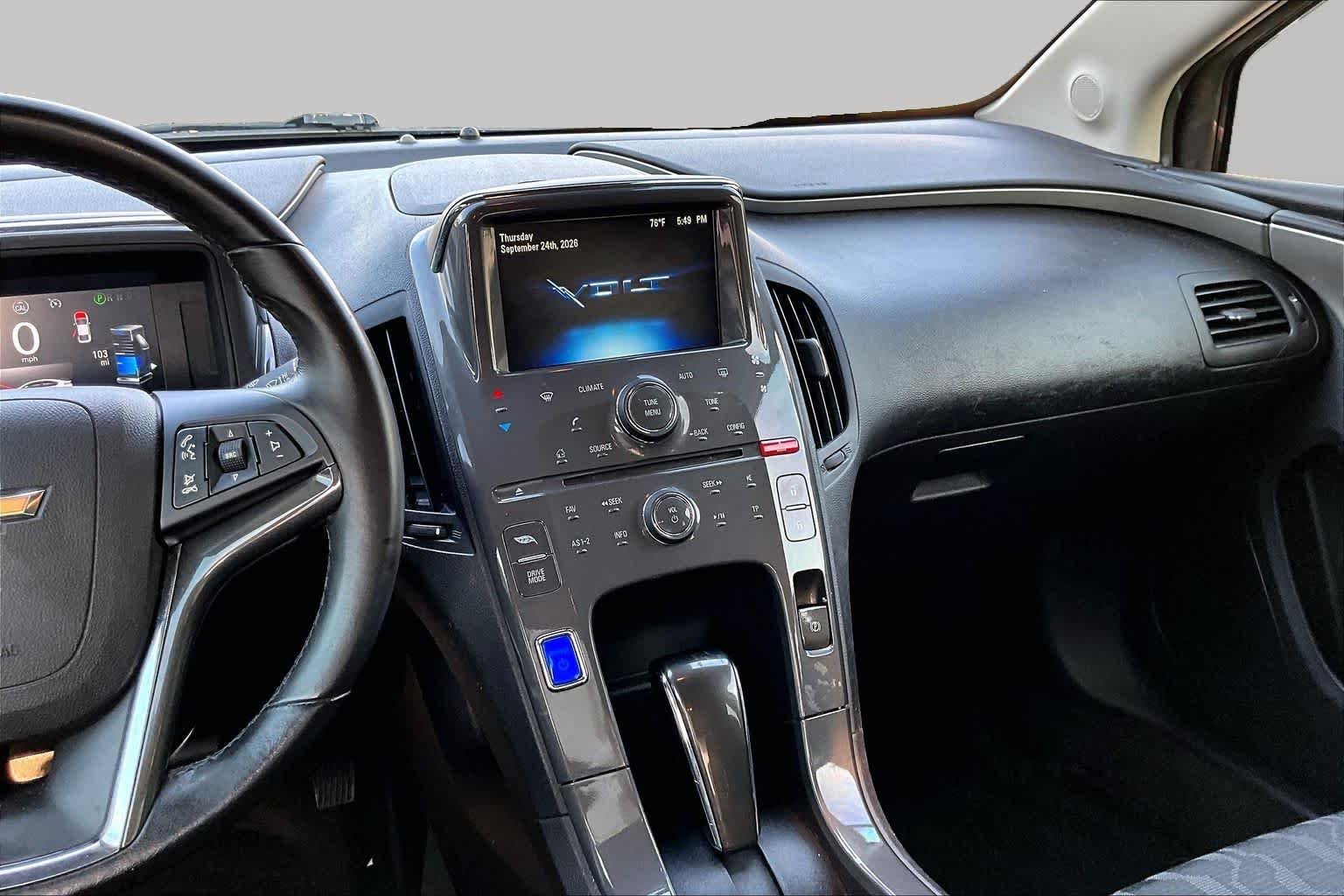 Used 2014 Black Chevrolet  image 7