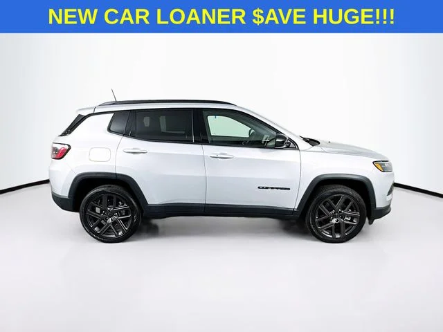 New 2026 Silver Zynith Metallic Clear-Coat Exterior Paint Jeep Latitude image 8