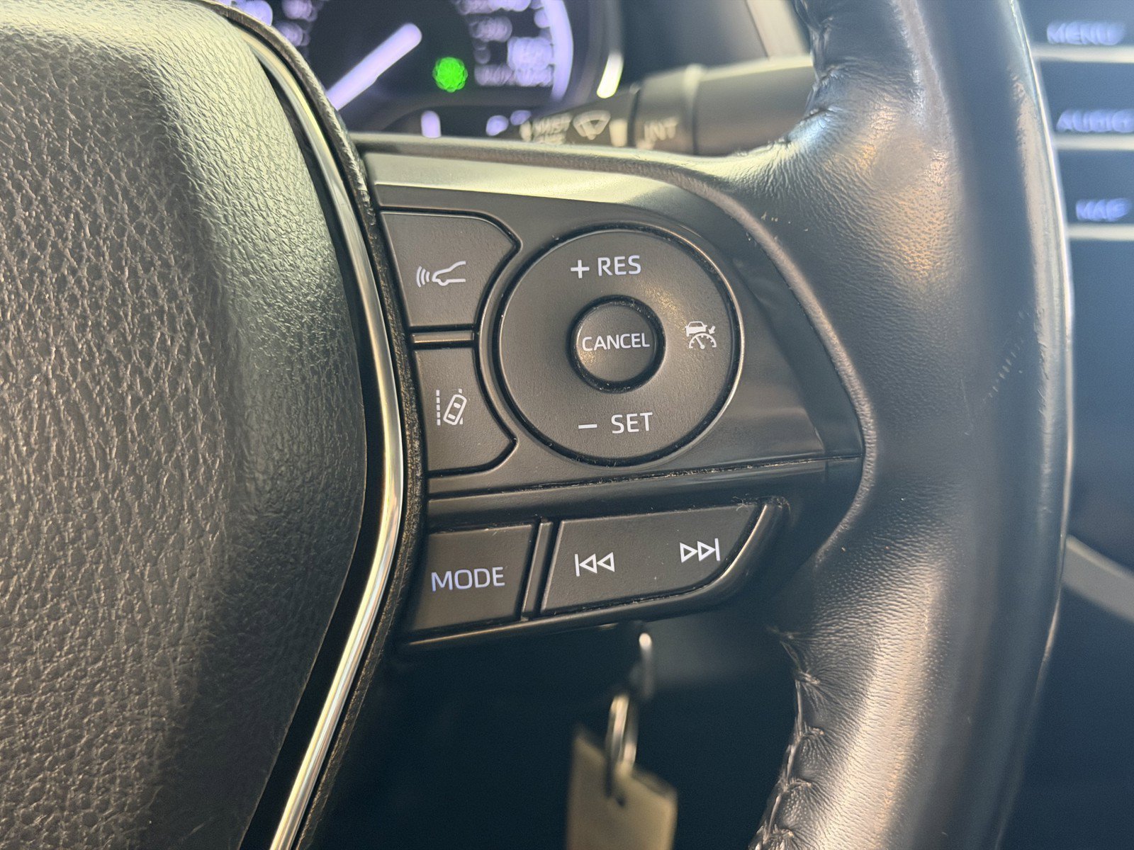 Used 2020 Celestial Silver Metallic Toyota SE image 15