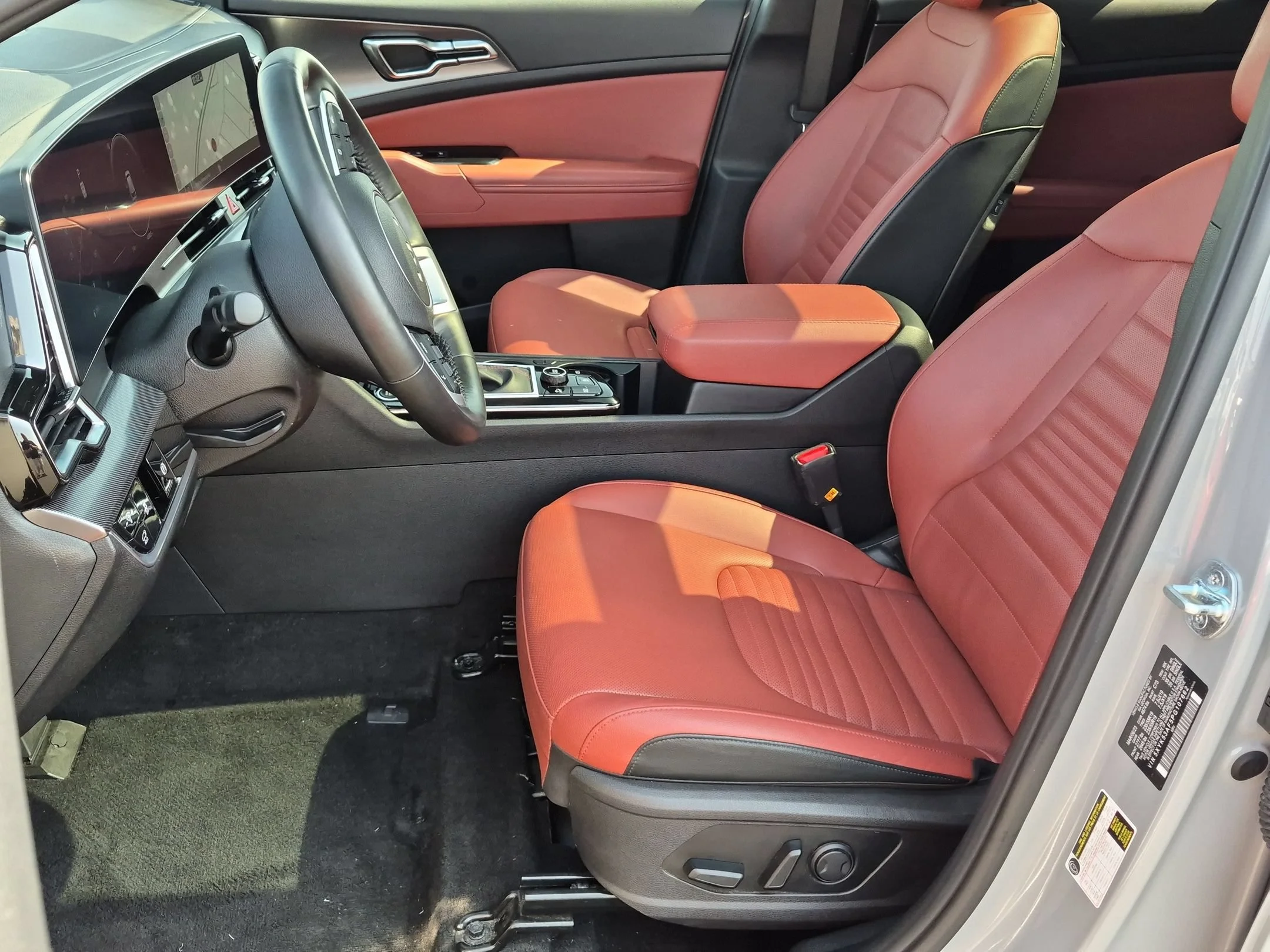 Used 2023 Wolf Gray Kia SX-Prestige image 19