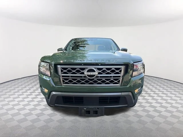 Used 2022 Green Nissan Crew Cab SV 4x2 image 2