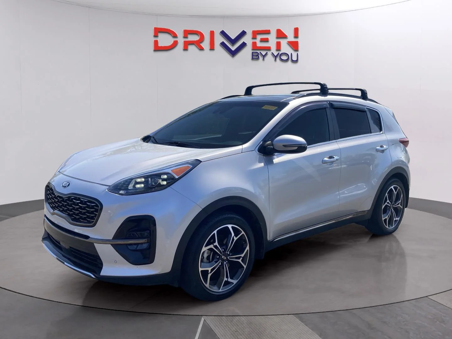 Used 2022 Sparkling Silver Kia SX Turbo image 2