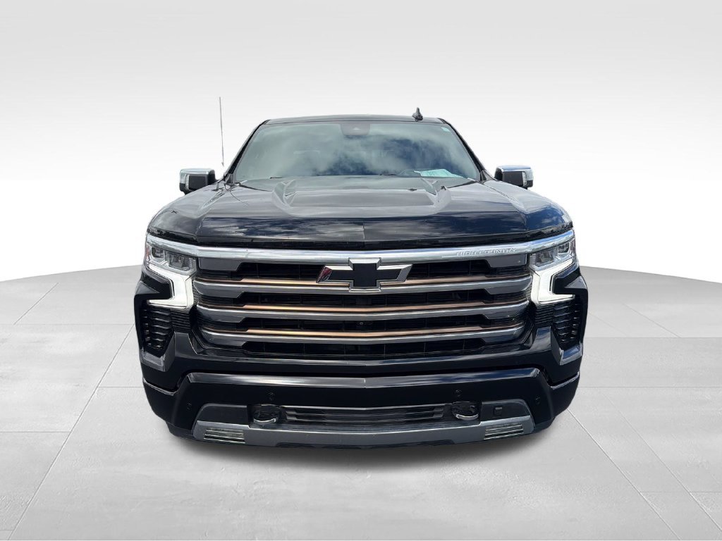 Used 2022 Black Chevrolet High Country image 8