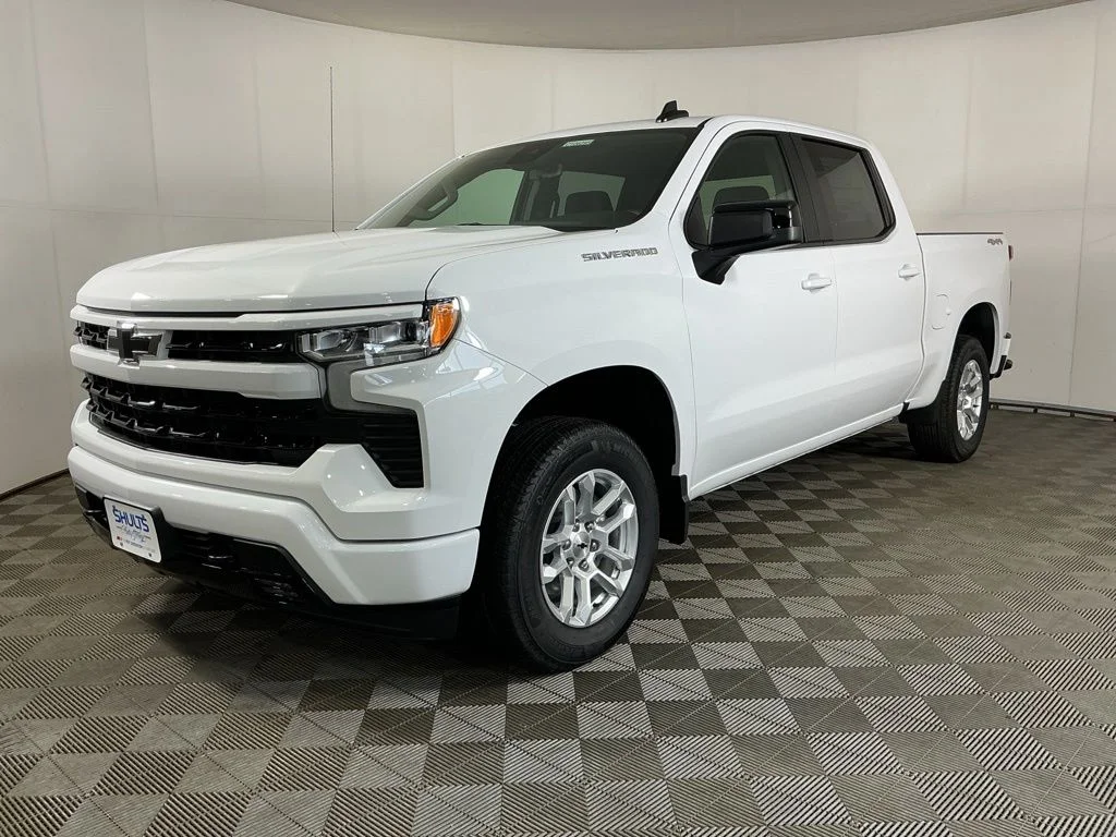 New 2026 White Chevrolet RST image 3