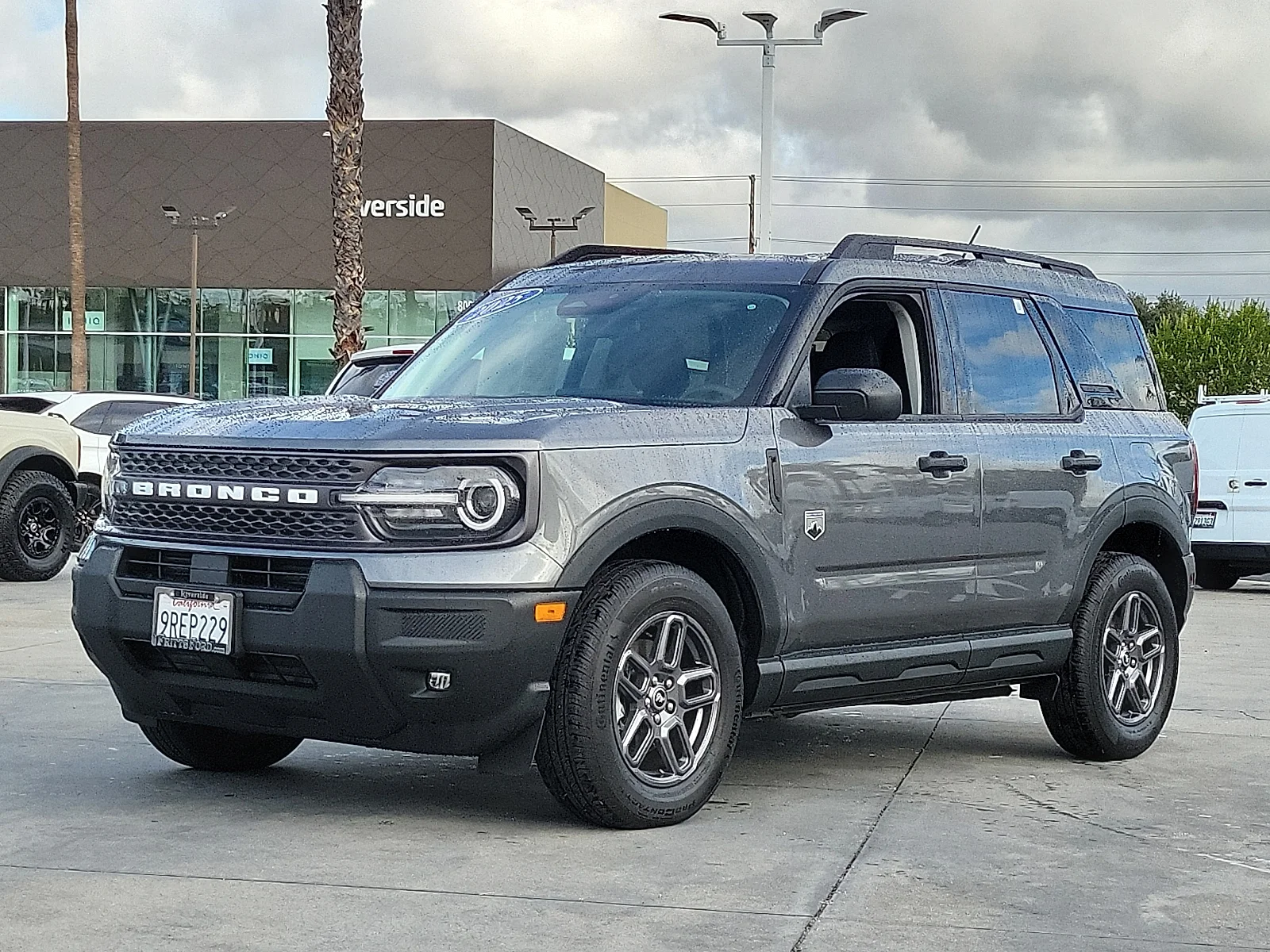 Used 2025 Gray Metallic Ford Big Bend image 1