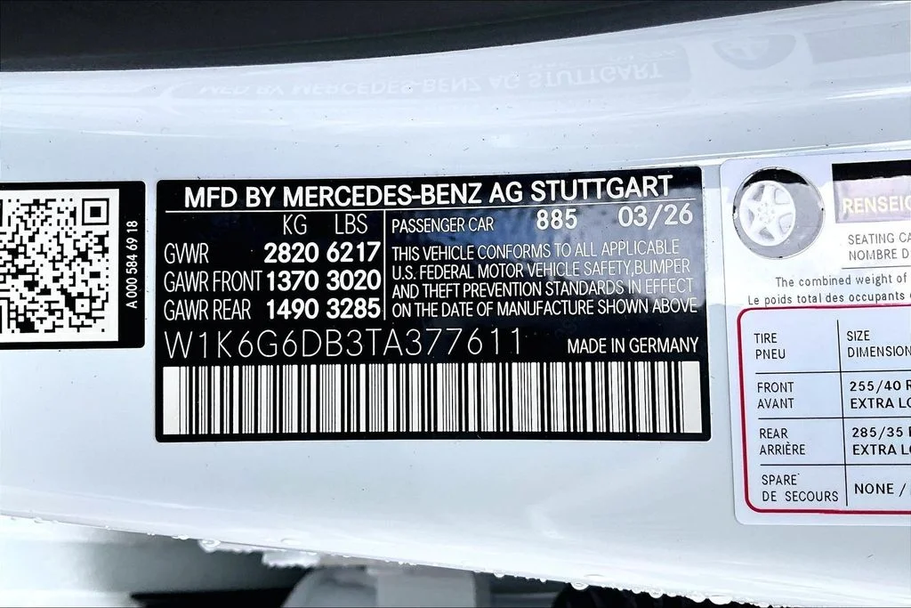 New 2026 White Mercedes-Benz S 500 image 13