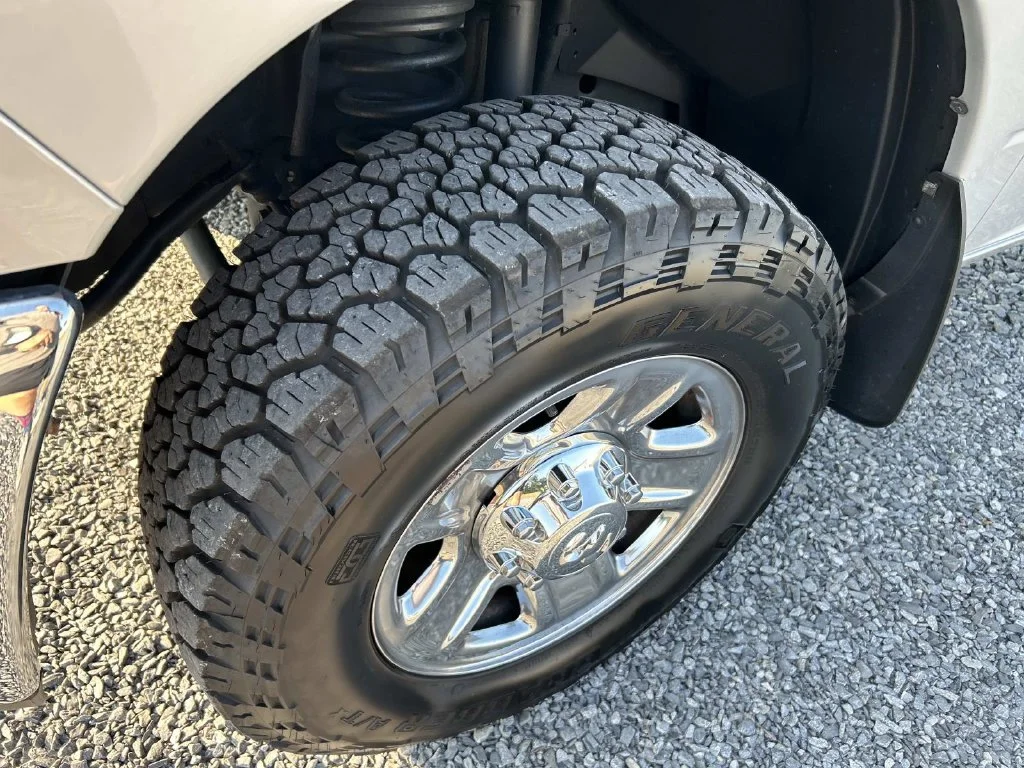 Used 2018 Silver Ram Tradesman image 38