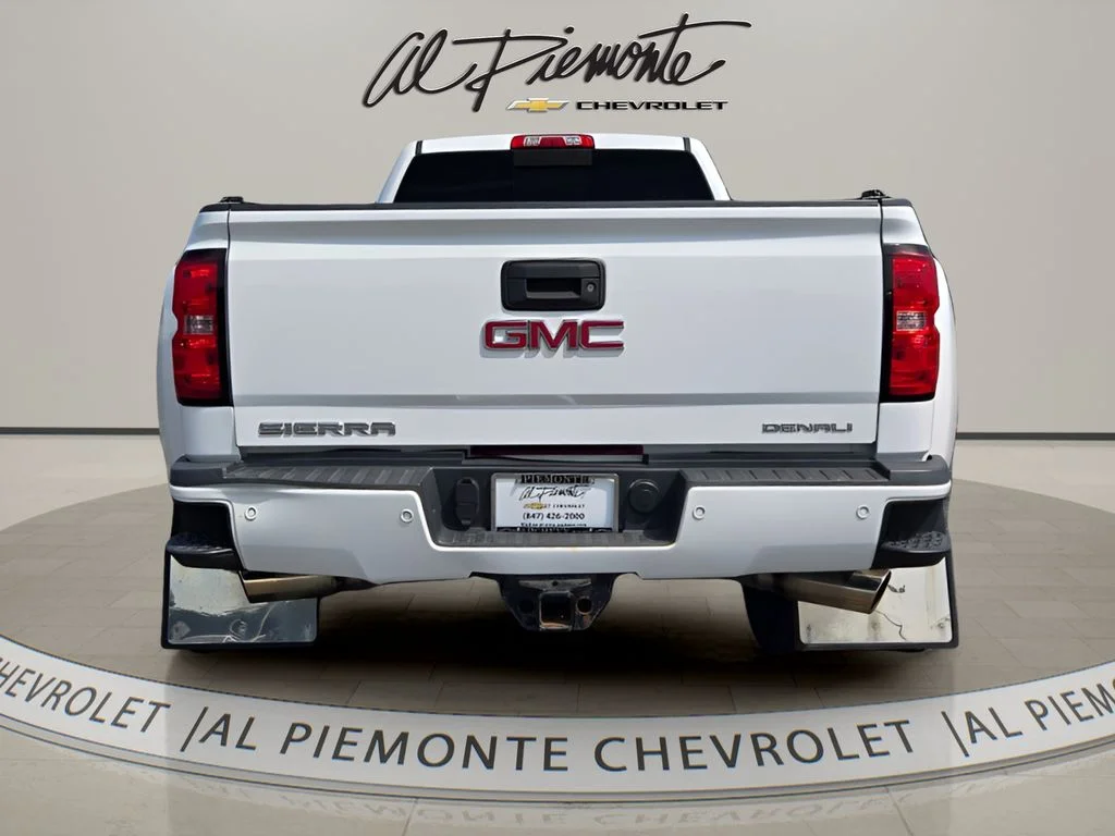 Used 2015 White GMC Denali image 5