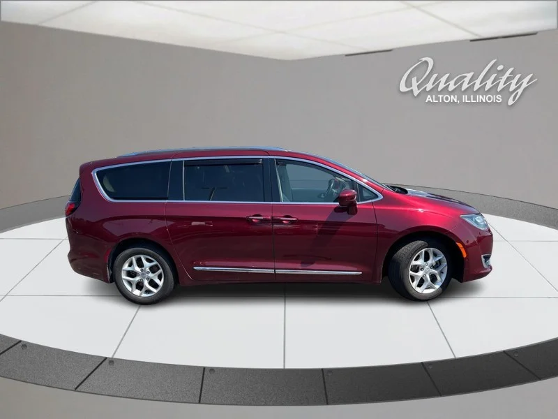 Used 2020 Velvet Red Pearlcoat Chrysler Touring L Plus image 3