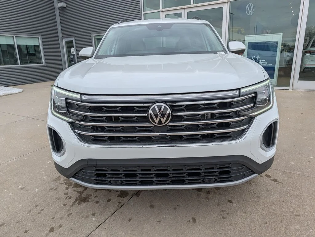 New 2026 White/off-white Volkswagen 2.0T SE w/Technology image 8