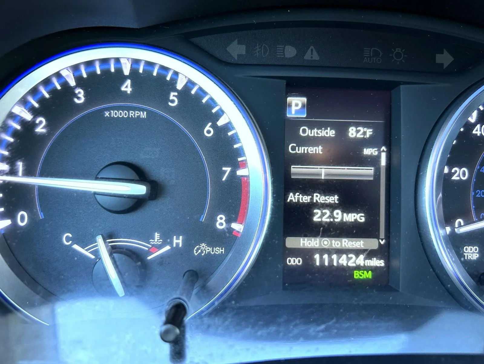 Used 2017 White Toyota XLE image 14