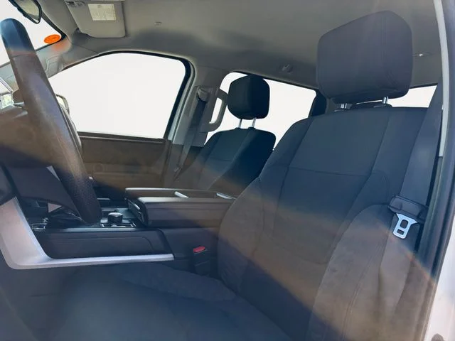 Used 2022 White Toyota SR5 image 9