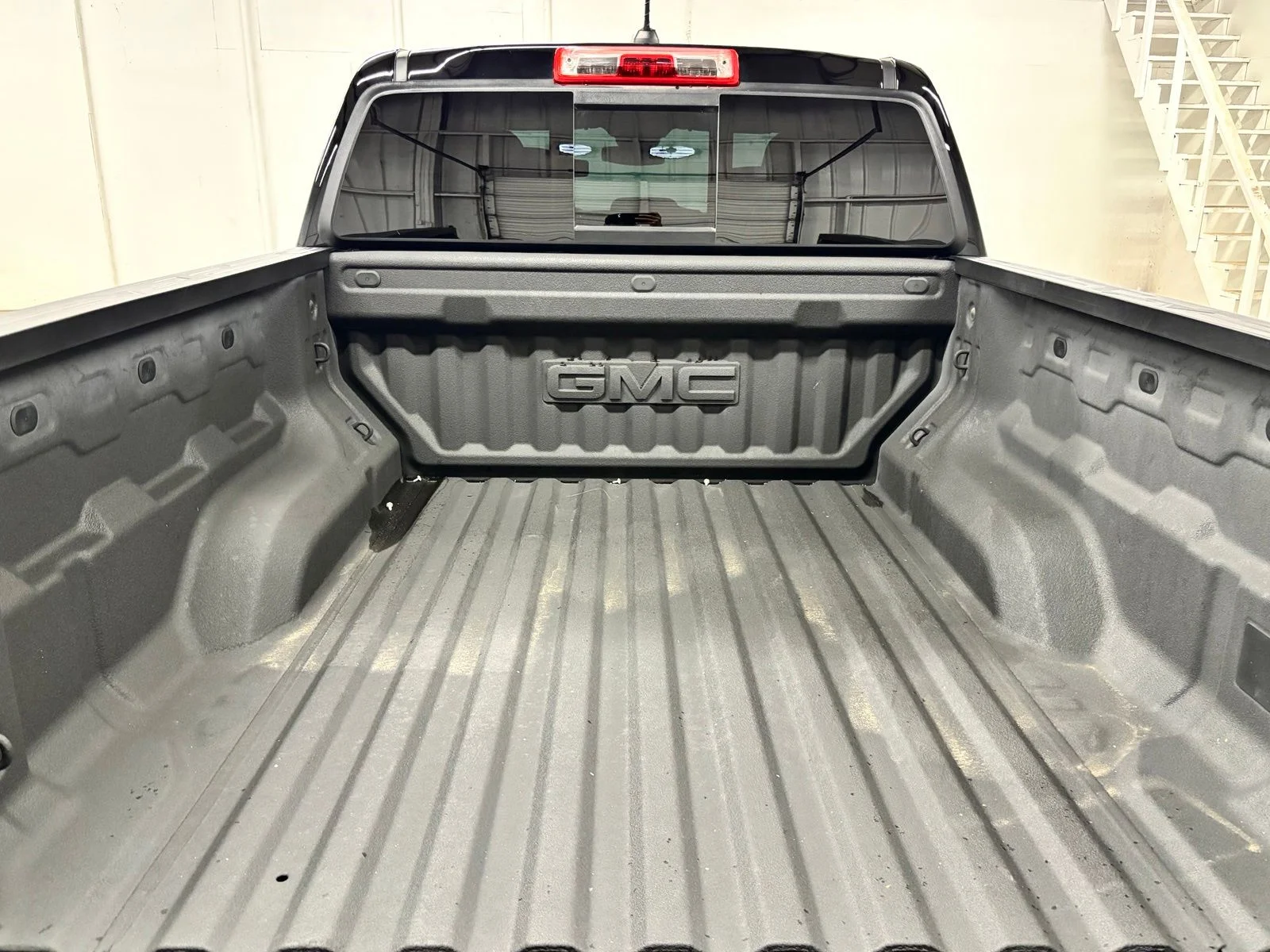 Used 2025 Black GMC Elevation image 23